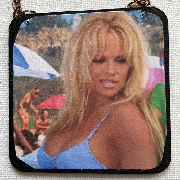 Pamela Anderson Ornament - Picture 3 of 3